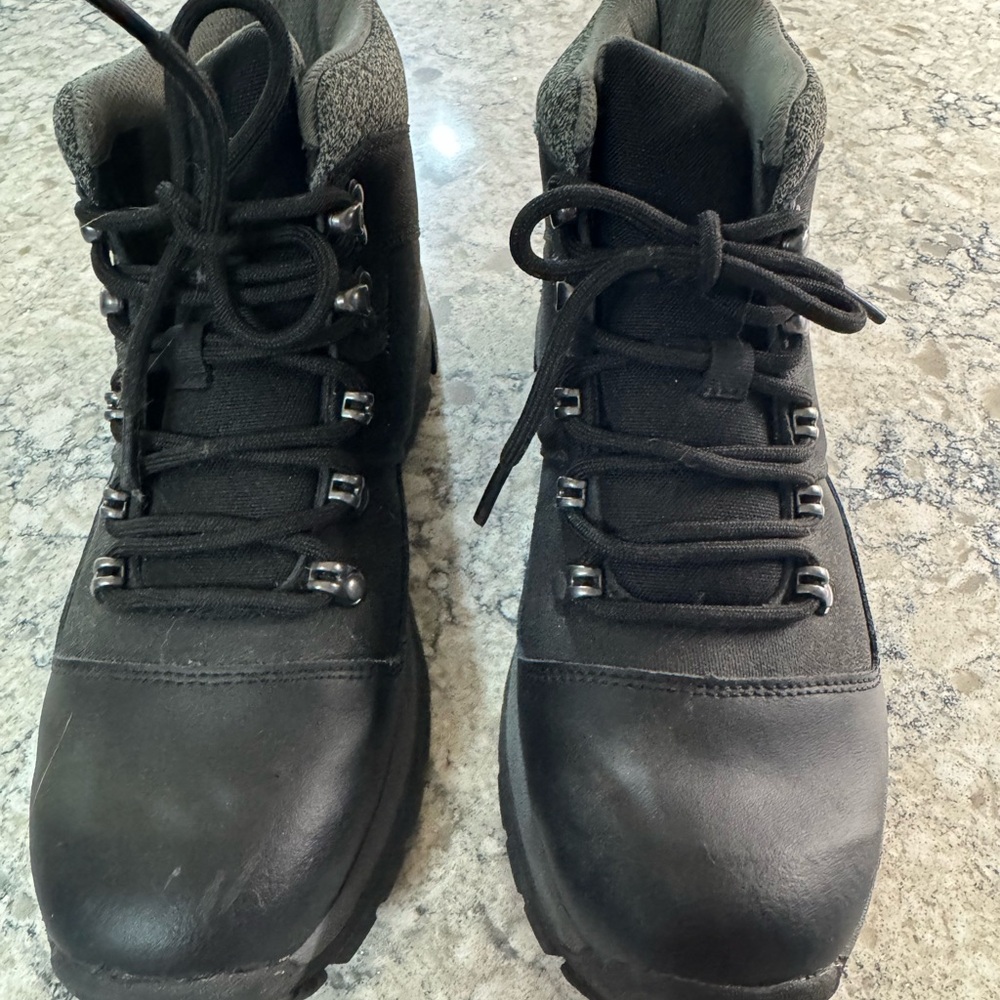 Youth mens Black Boots